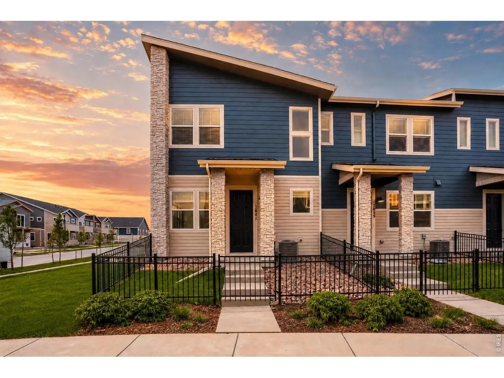 2841 Bear Springs Cir, Longmont