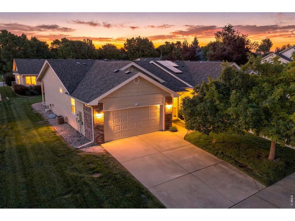 2607 Forsythia Dr, Loveland