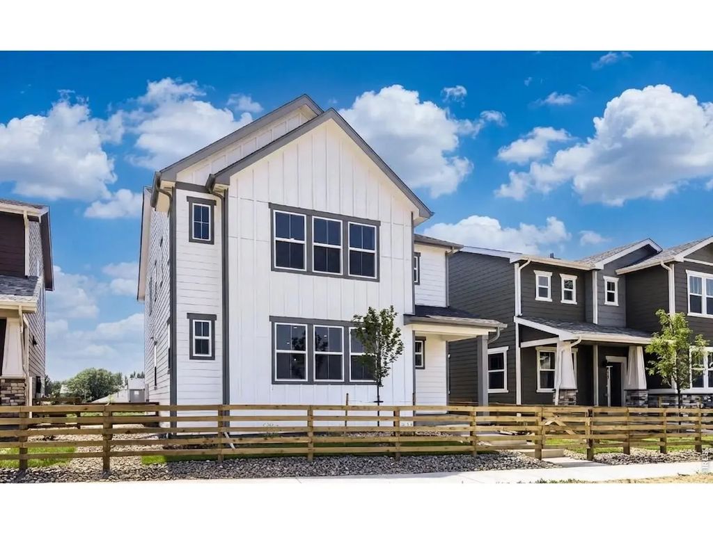 921 Nettle Ln, Fort Collins