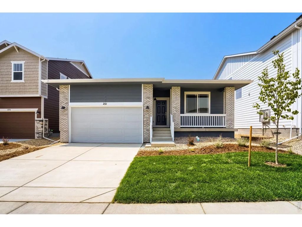 251 Sugar Beet Ln, Berthoud