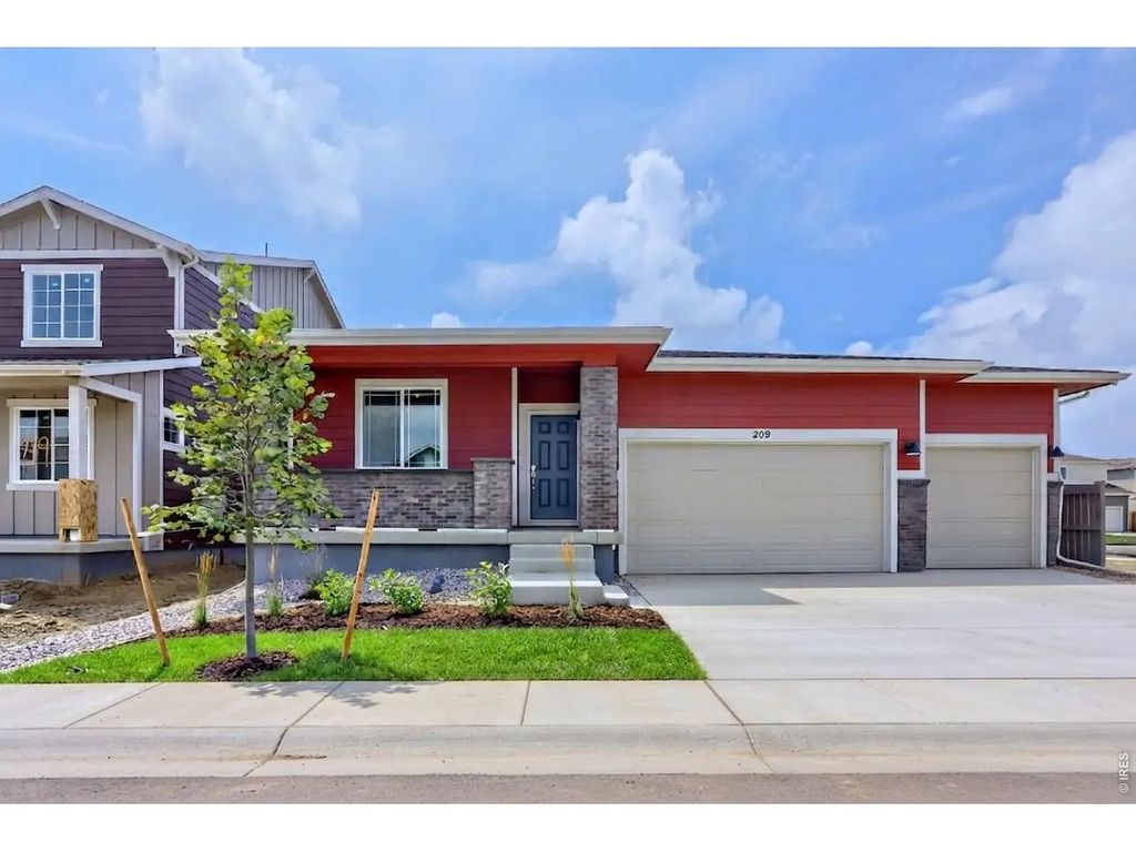 209 Sugar Beet Ln, Berthoud