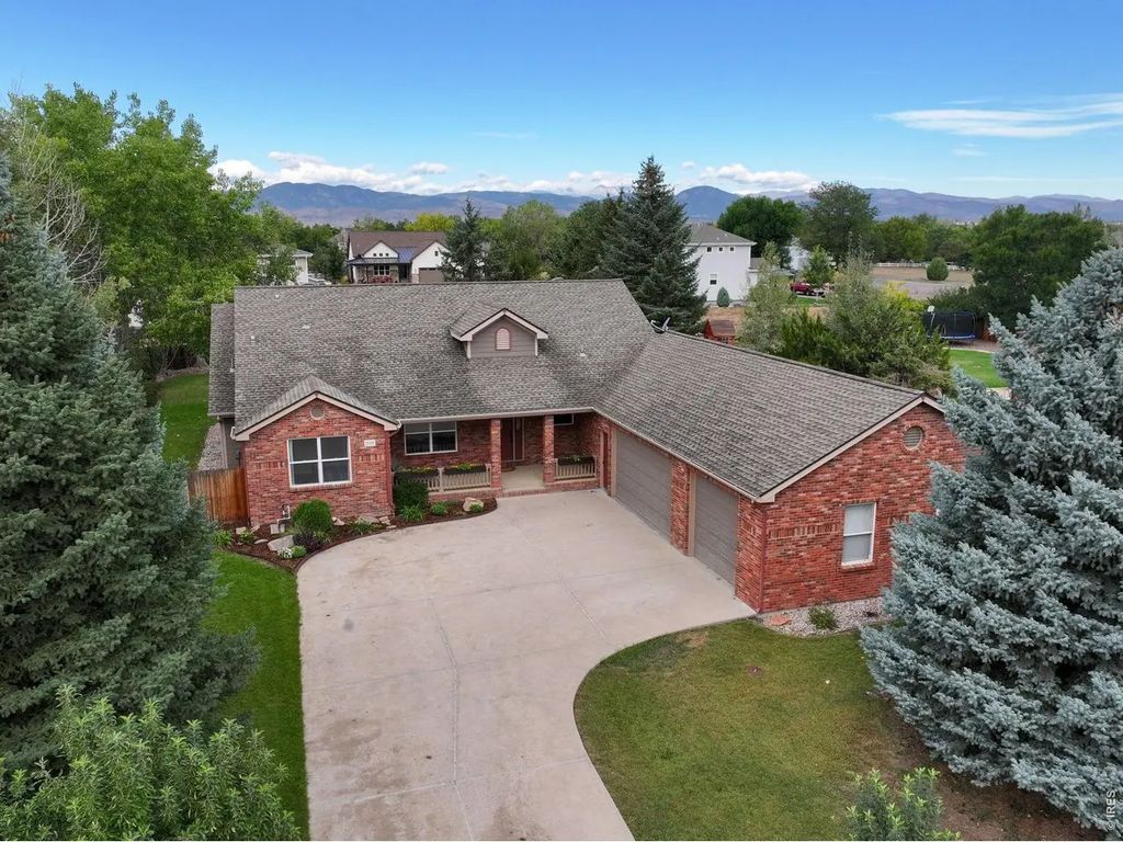 2029 Breckenridge Dr, Berthoud