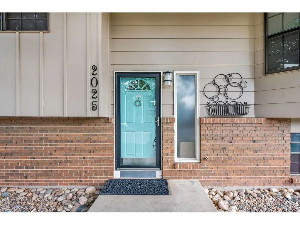 2025 Sheffield Ct, Fort Collins