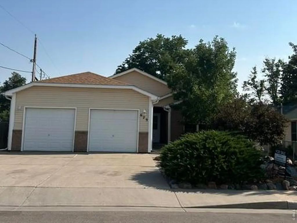629 Ash St, Windsor
