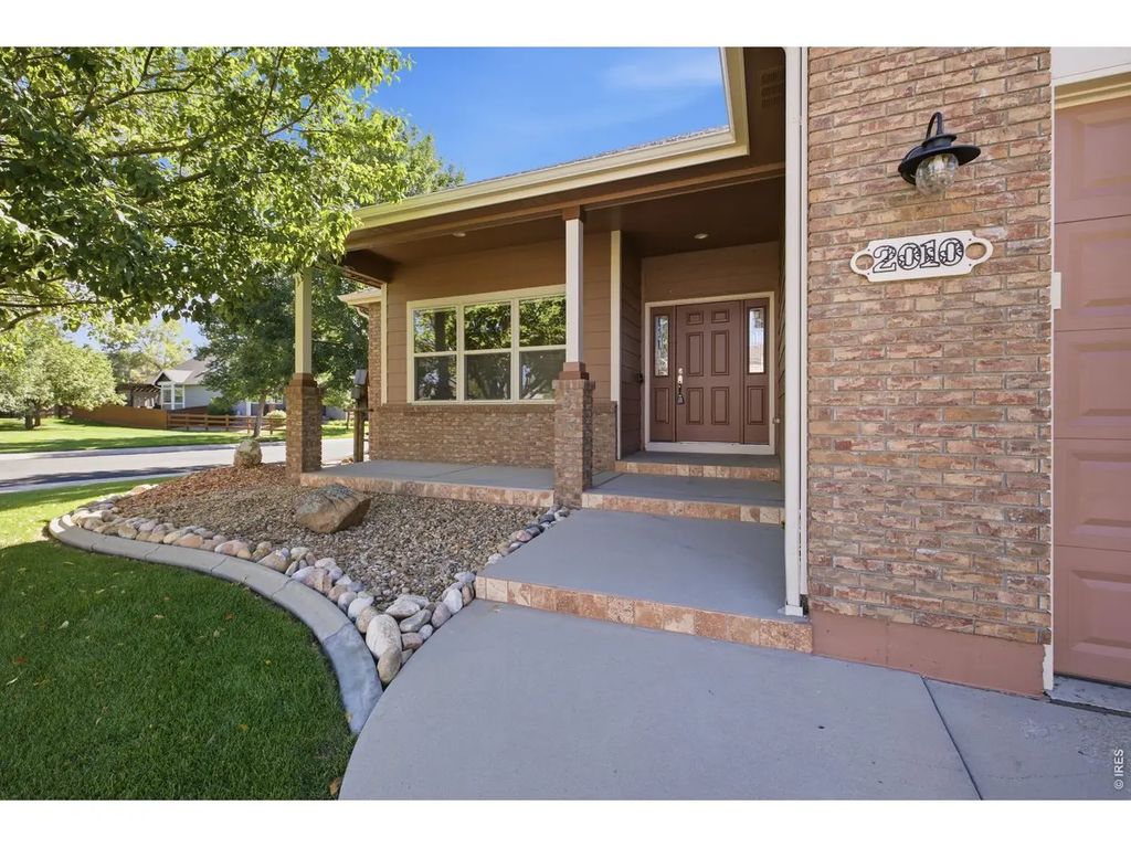 2010 Ridgway Ct, Loveland