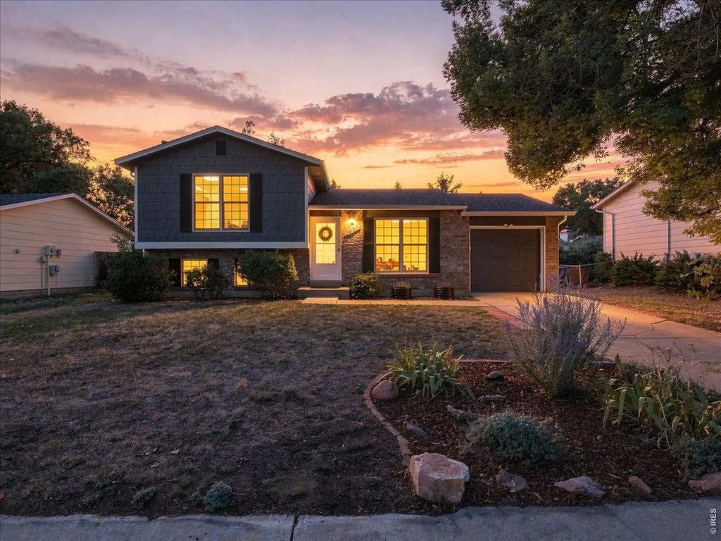 2425 Wapiti Rd, Fort Collins