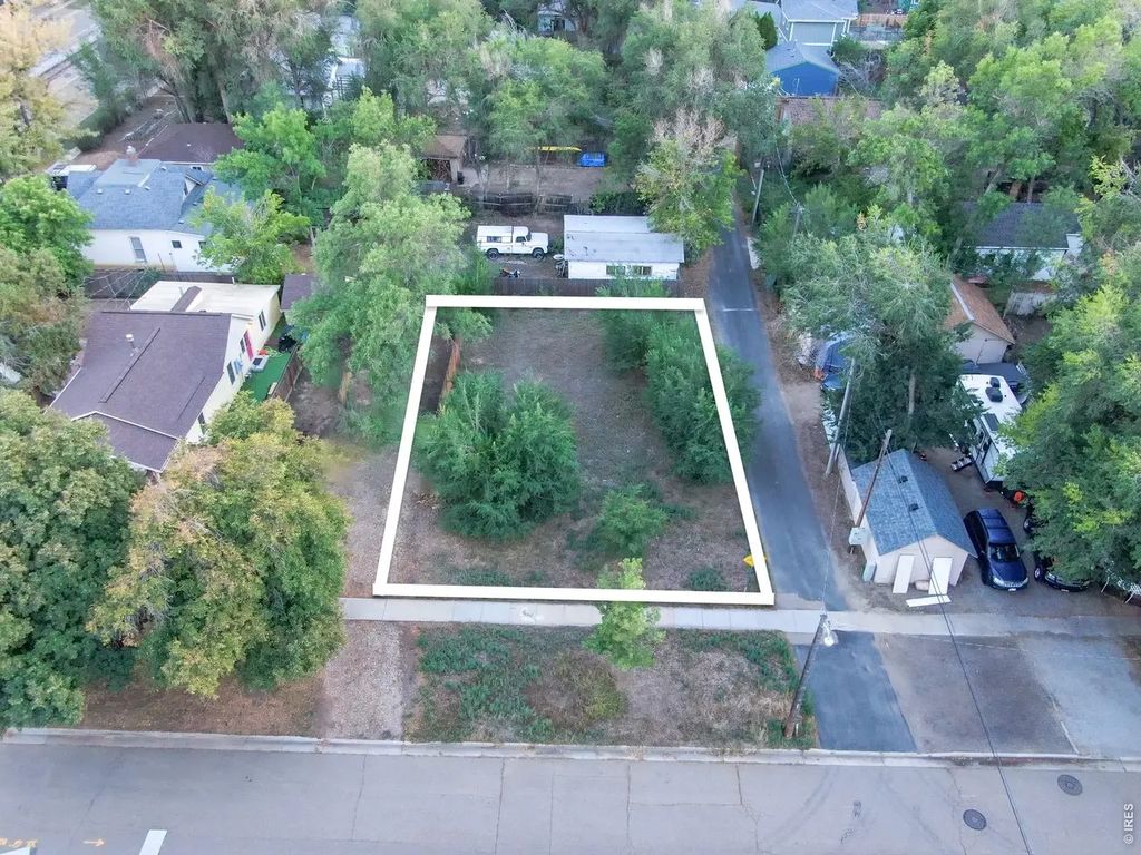 207 5th Ave, Longmont