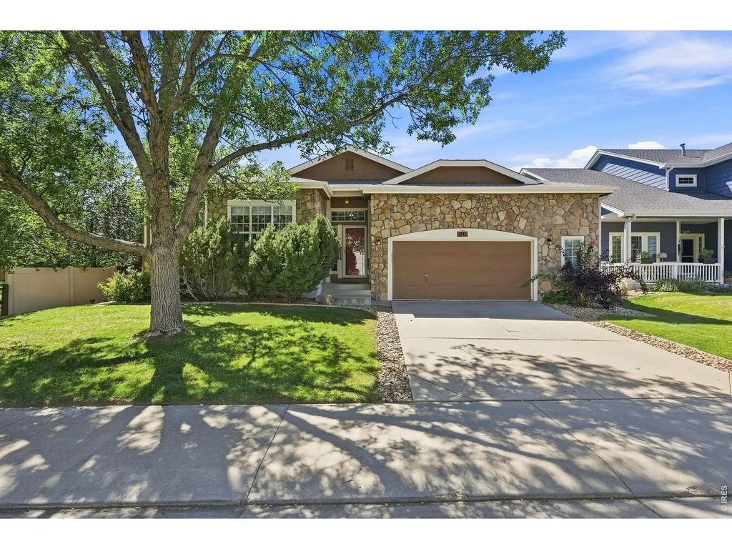1715 Whitehall Dr, Longmont