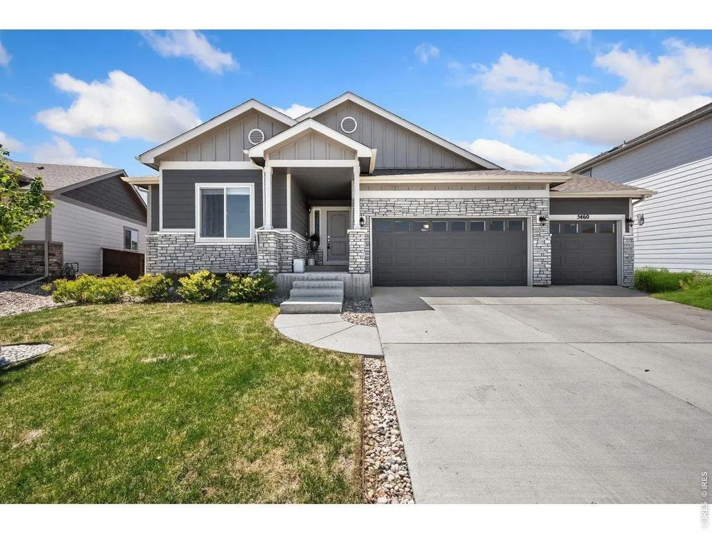 5460 Ault Dr, Loveland