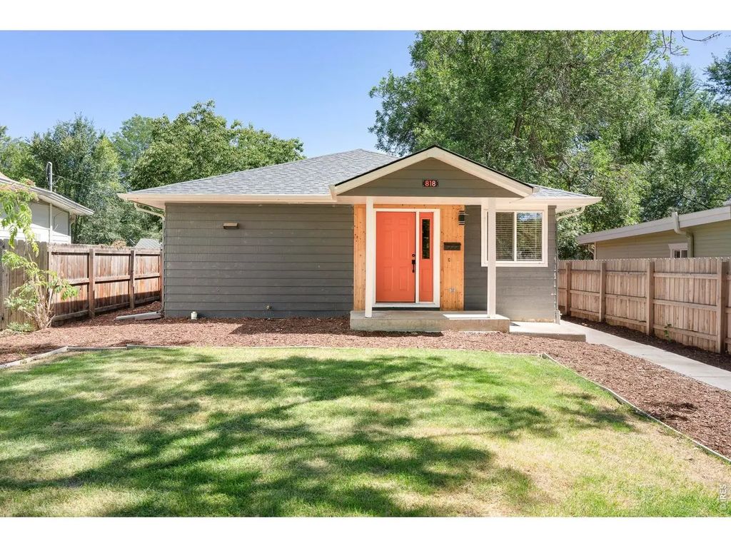 818 Baker St, Longmont