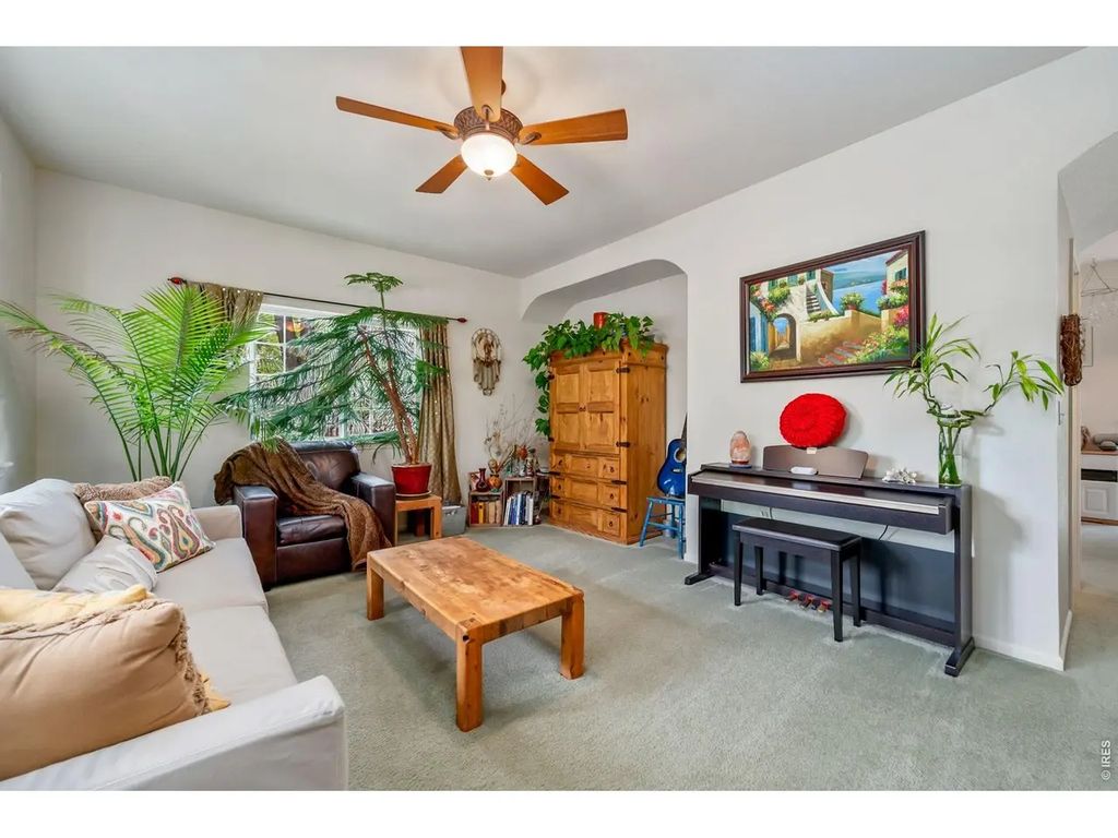 4153 Divide Dr, Loveland