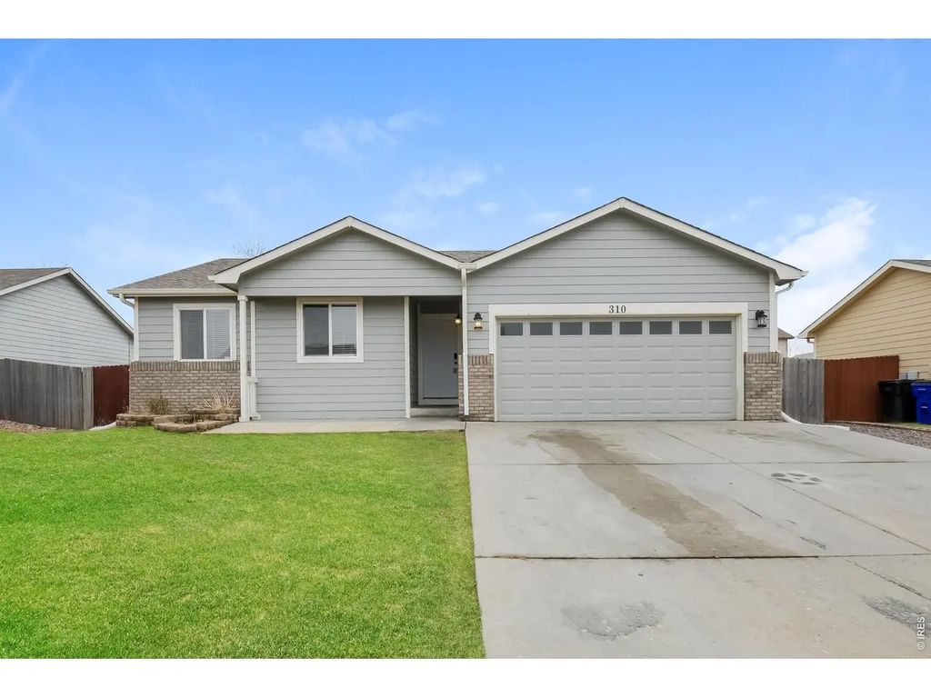 310 E 28th St Ln, Greeley