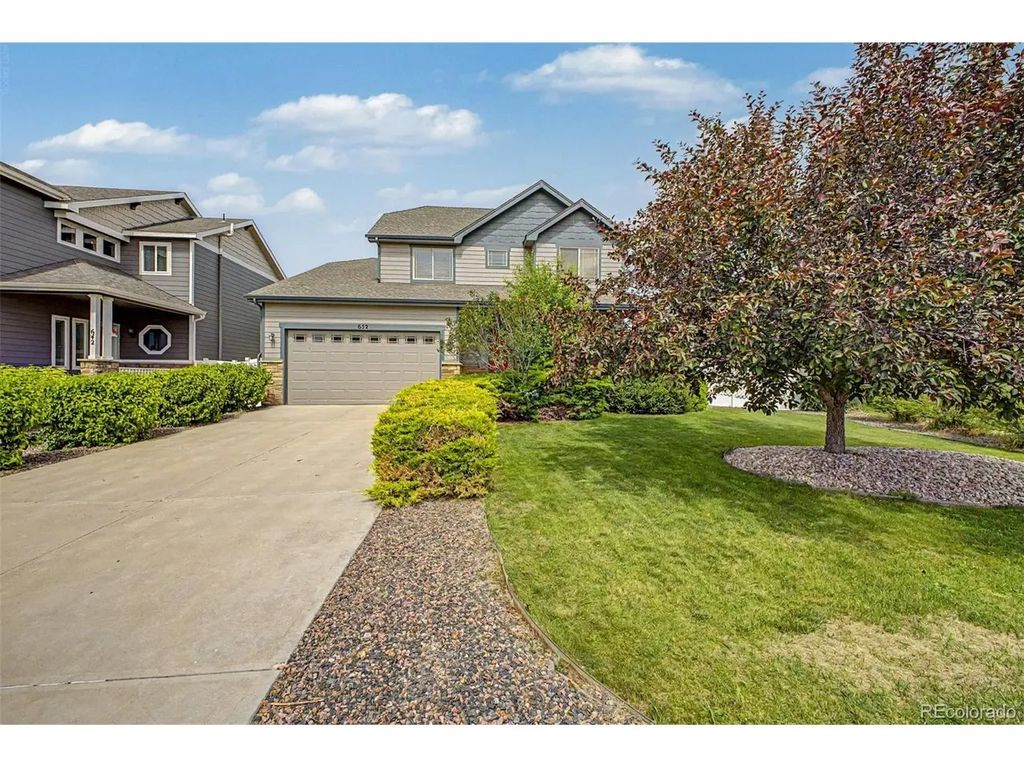 652 Sundance Dr, Windsor