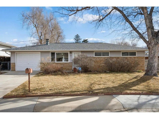 106 Lincoln St, Longmont