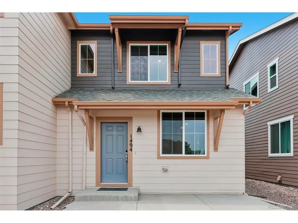 1494 Coral Pl, Longmont