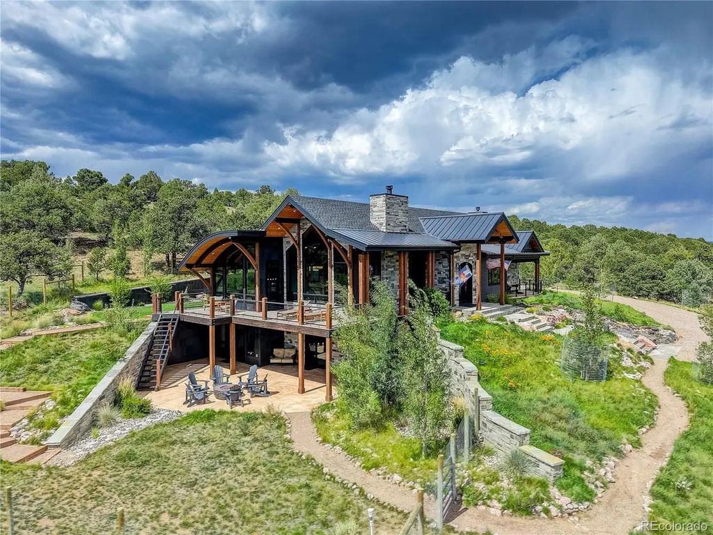 2154 Cowboy Way, Cotopaxi
