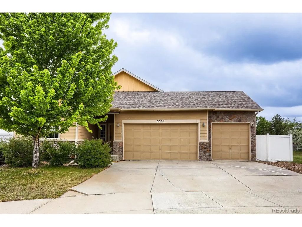 3308 Auklet Dr, Berthoud