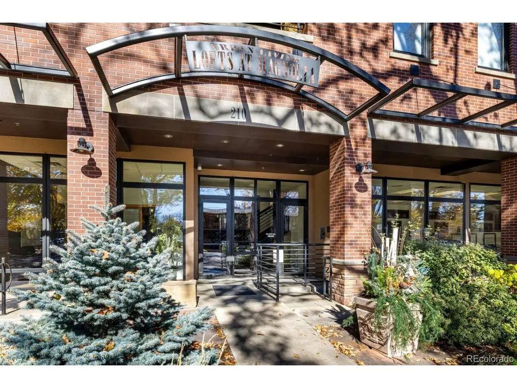 210 W Magnolia St 360, Fort Collins