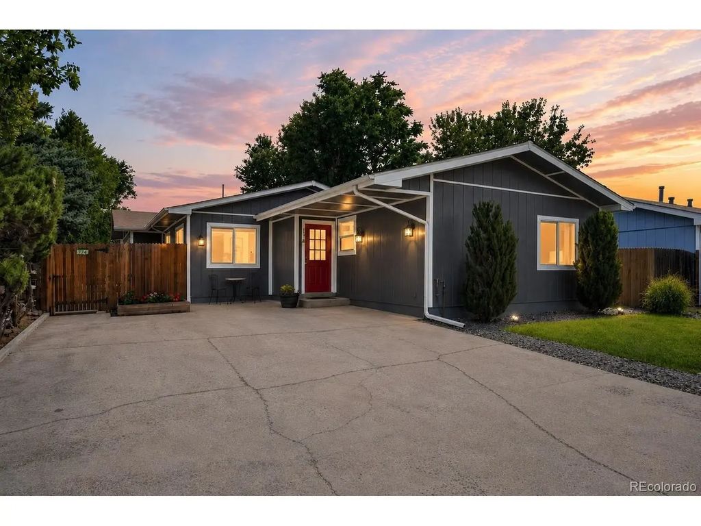 774 S Krameria St 778, Denver