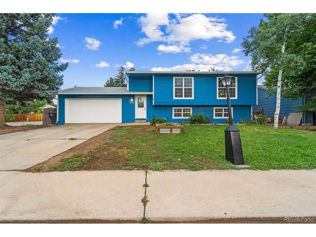 2244 Grant St, Longmont
