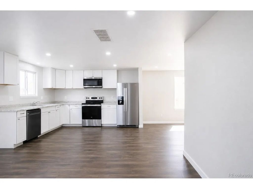 715 Tundra Pl, Longmont