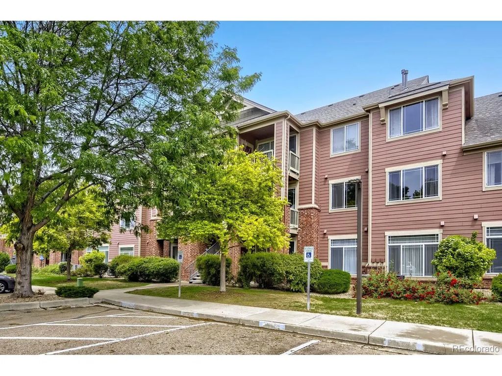 804 Summer Hawk Dr 5207, Longmont