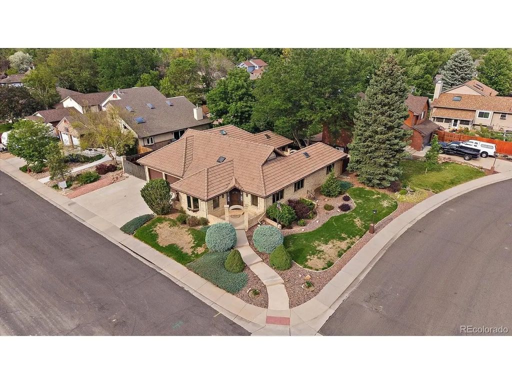 2618 Beech Cir, Longmont