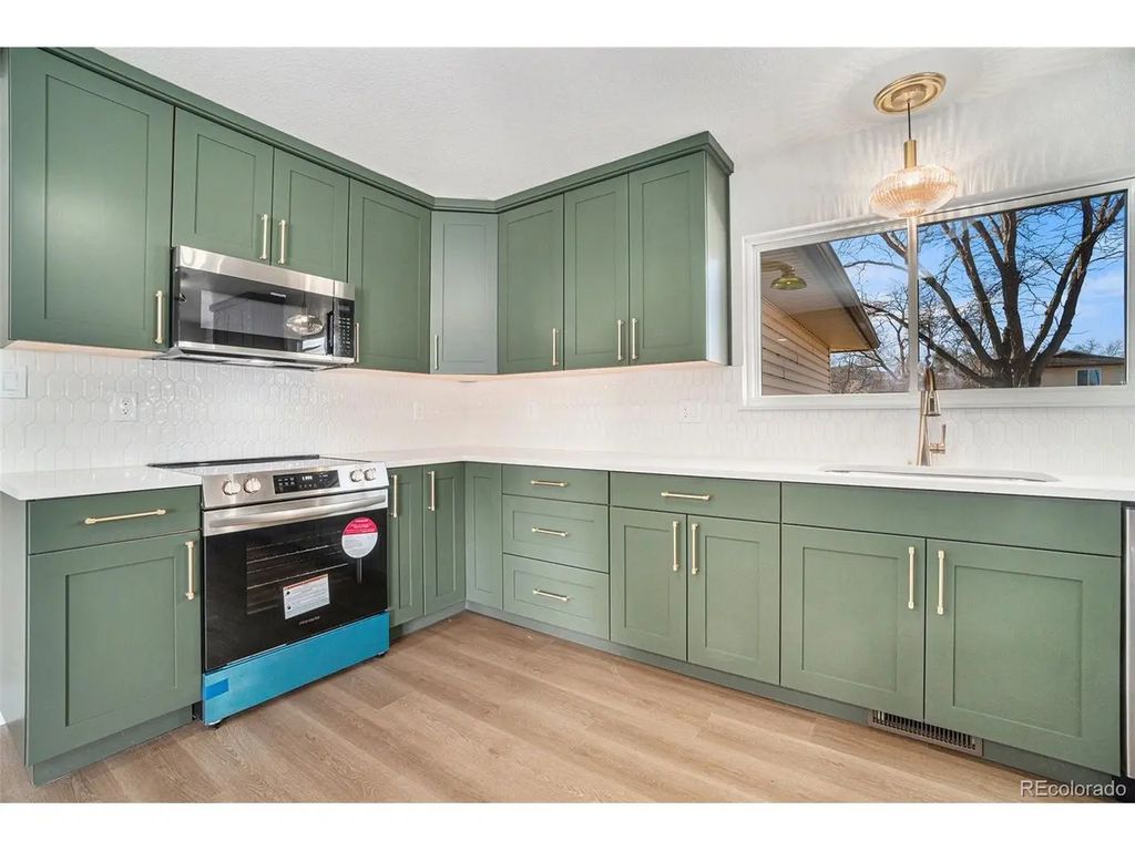 812 Gallup Rd, Fort Collins