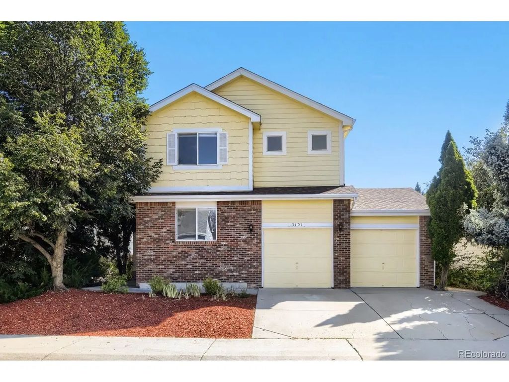 3451 Larkspur Dr, Longmont