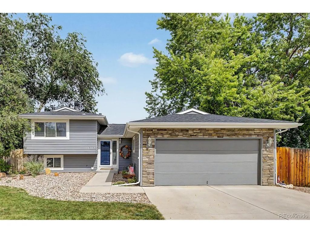 1307 Ellen Pl, Loveland