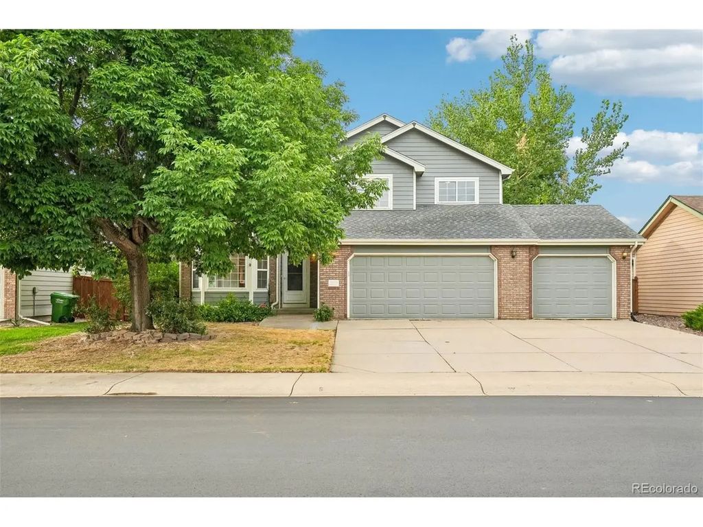 2215 Sweetwater Creek Dr, Fort Collins