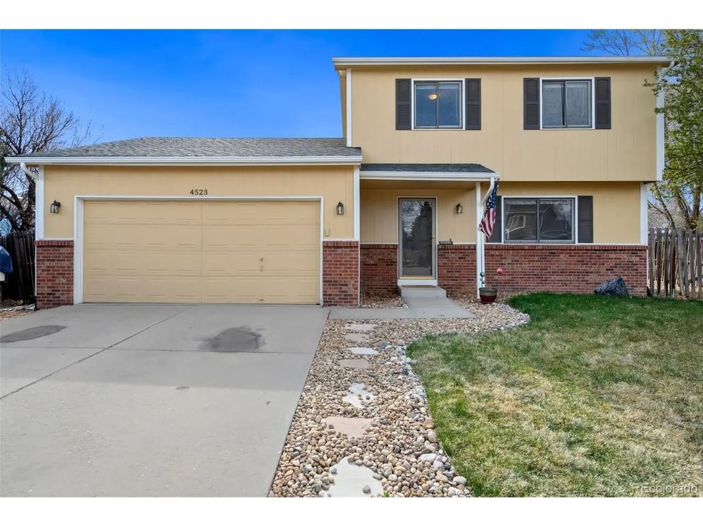 4523 Woodland Ct, Fort Collins