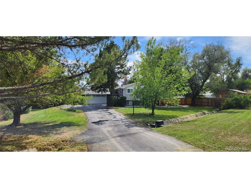 9126 Jotipa Dr, Longmont