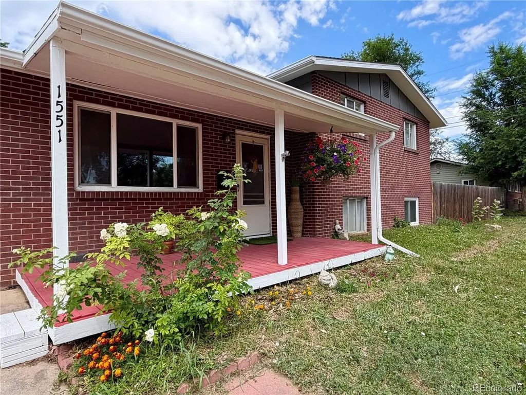 1551 Atwood St, Longmont