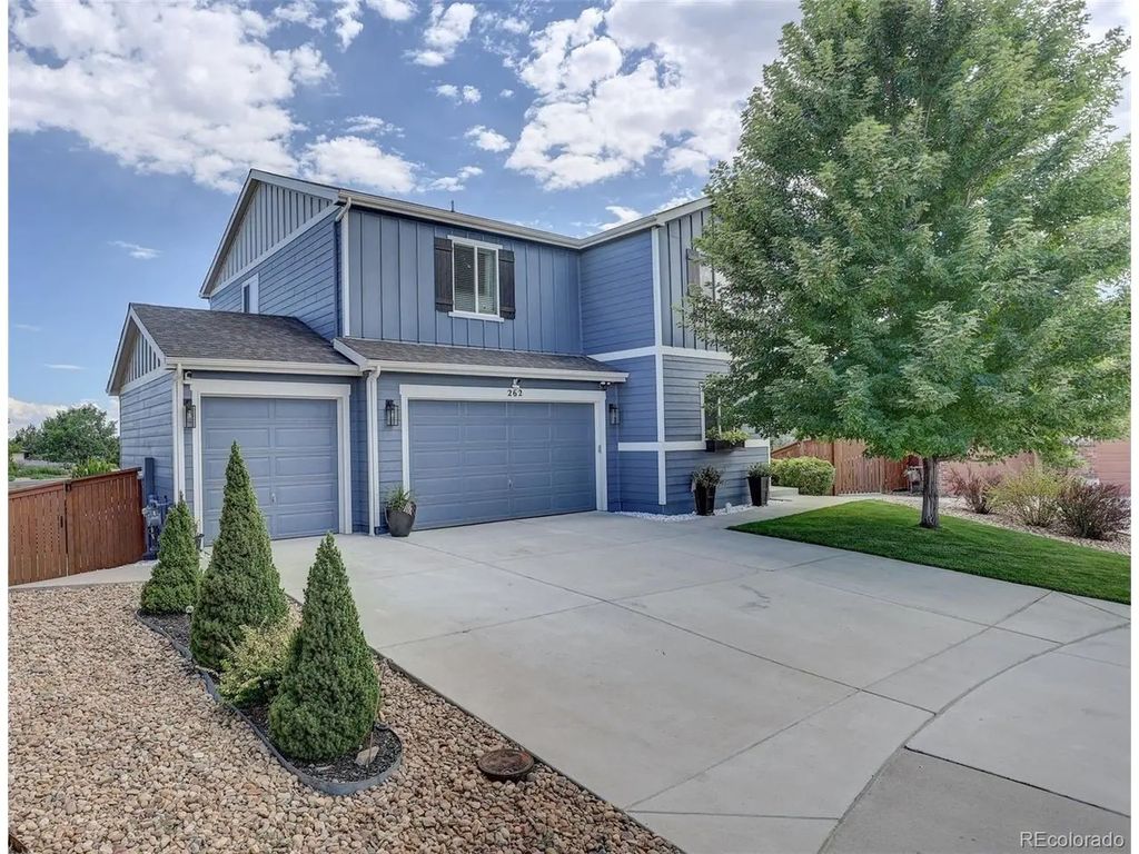 262 Pavo Ct, Loveland