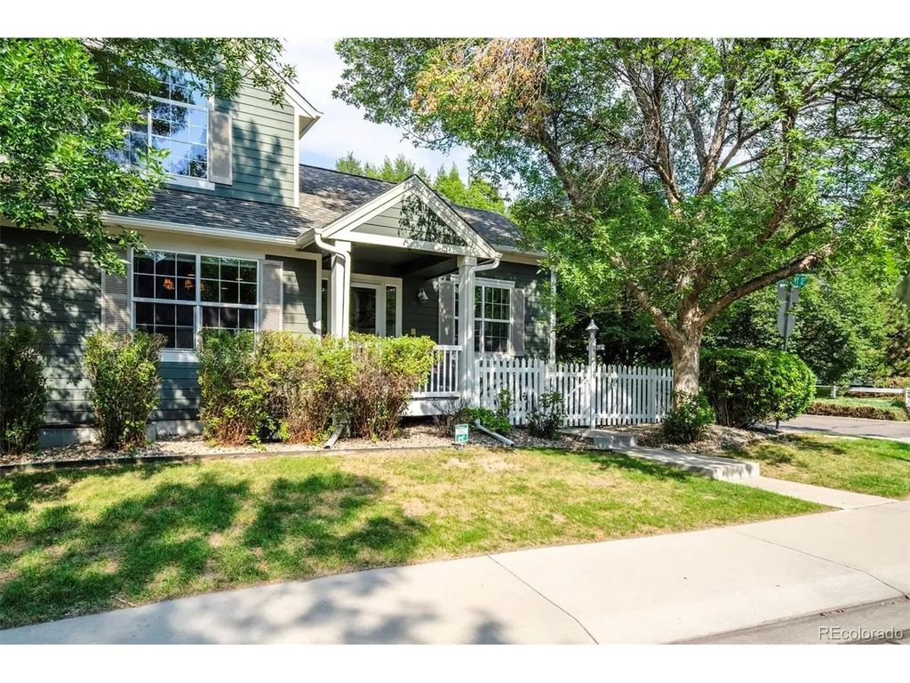 811 Snowberry St, Longmont