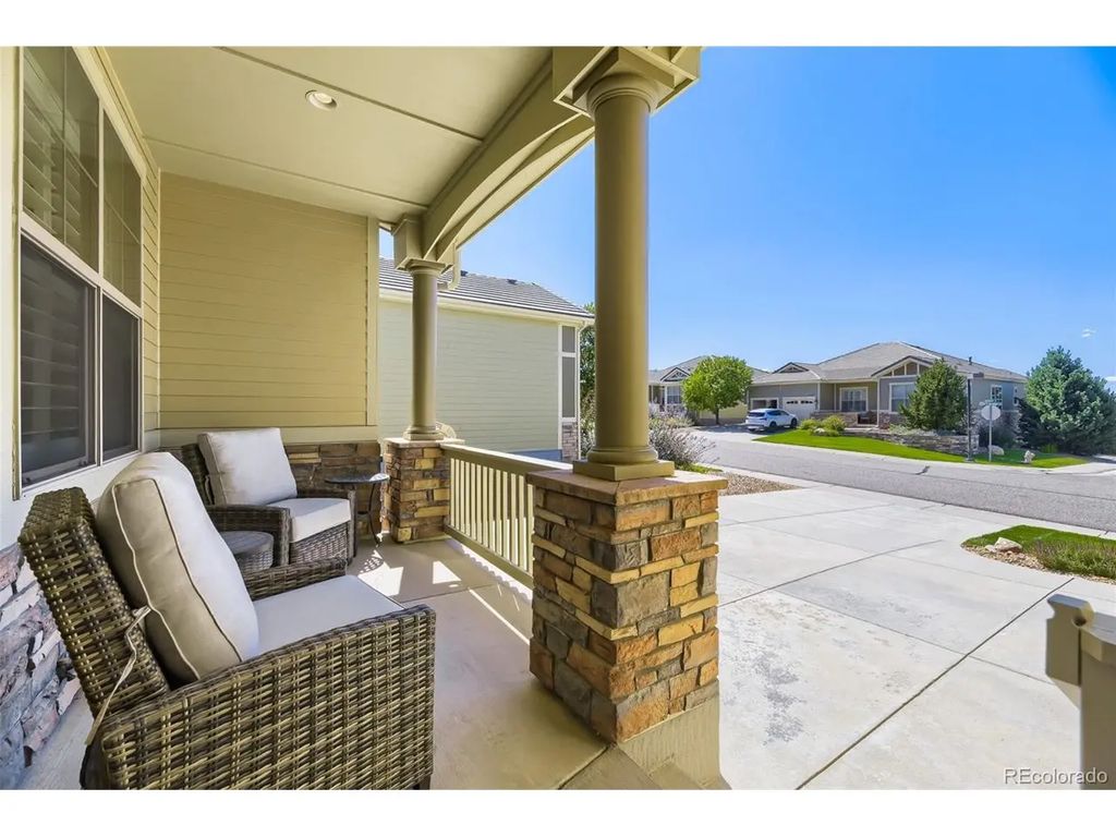 10052 Bristleridge St, Parker Property Listing: MLS® #6432895