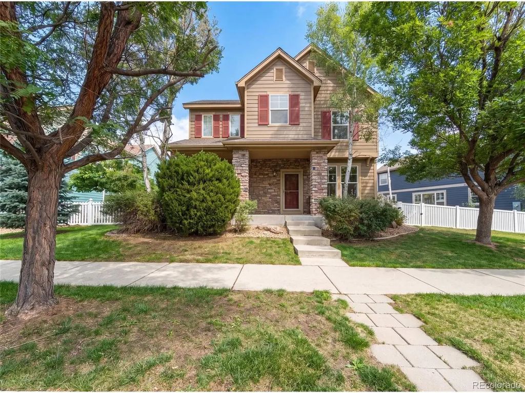 2232 Whistler Dr, Longmont