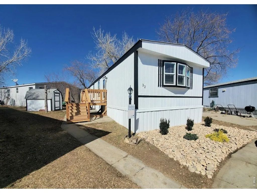 221 W 57th St B32, Loveland