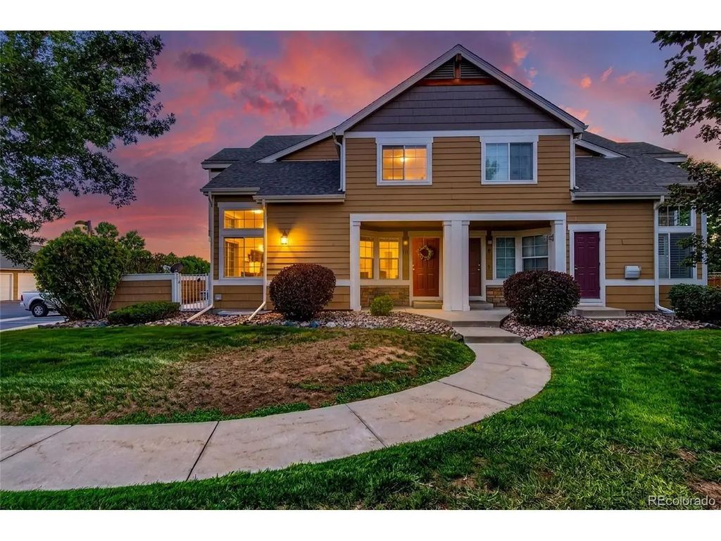 805 Summer Hawk Dr B10, Longmont