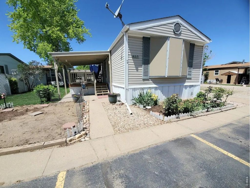 221 W 57th St 37a, Loveland