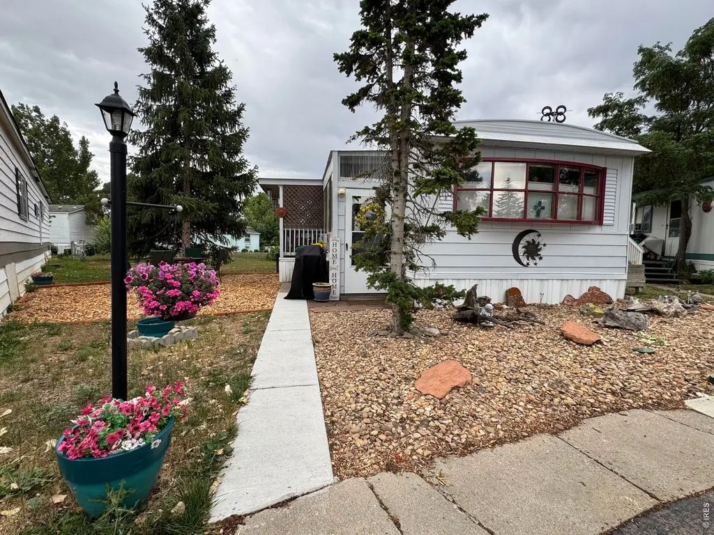 221 W 57th St 49a, Loveland