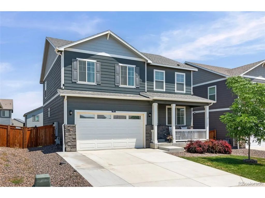 982 Cascade Falls St, Windsor