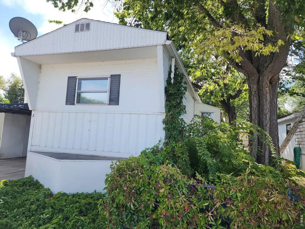 729 17th Ave 3, Longmont