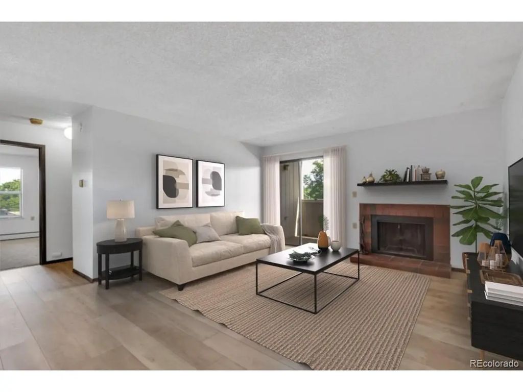 512 E Monroe Dr D-d438, Fort Collins