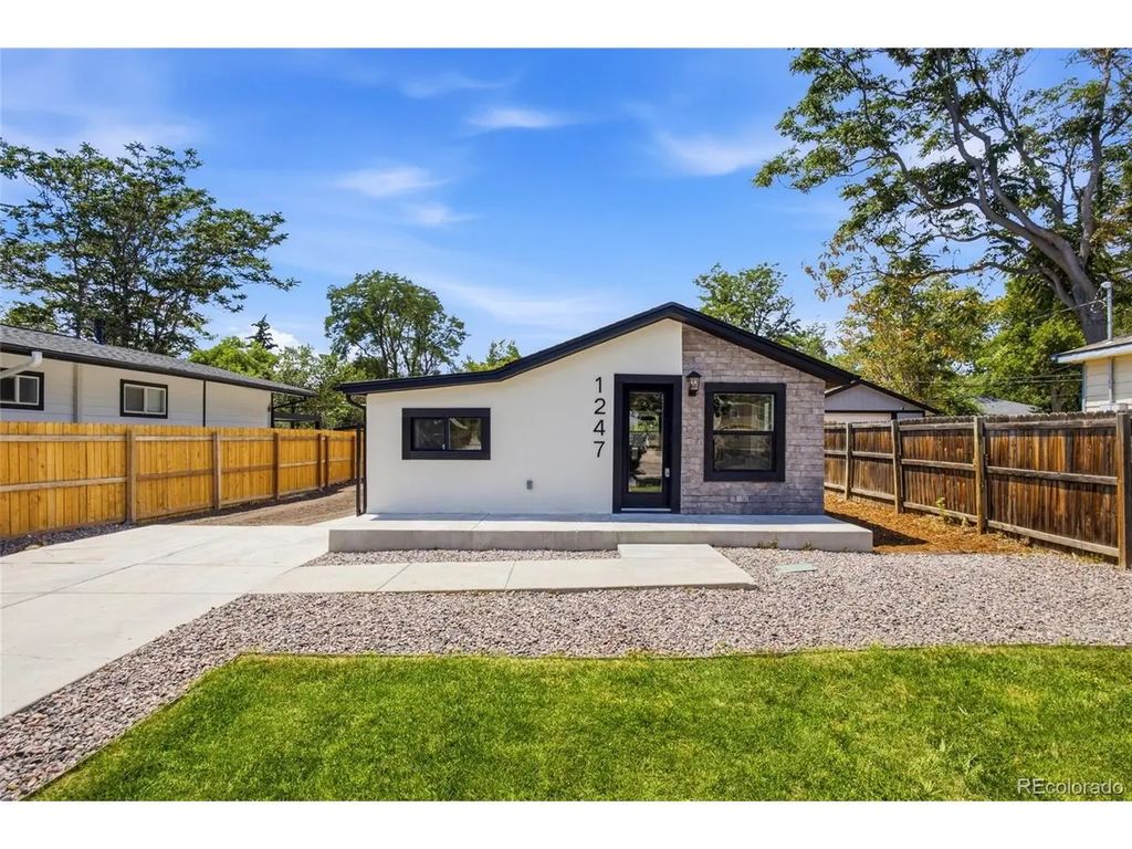 1247 Arthur Ave, Loveland