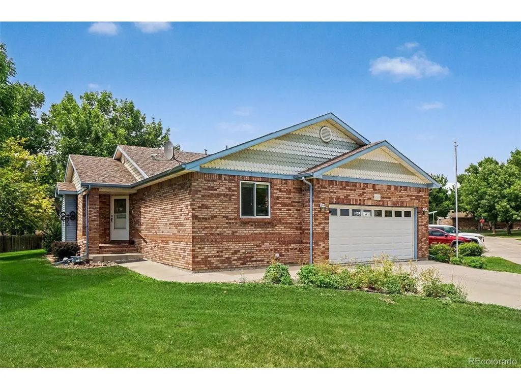 2563 Red River Ct, Loveland