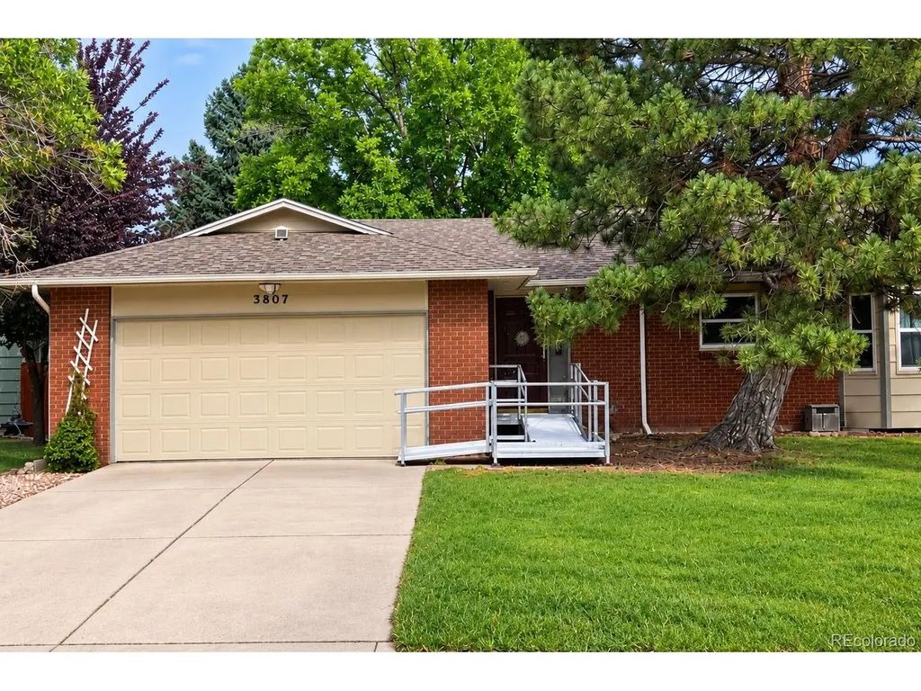 3807 W 11th St 2, Greeley