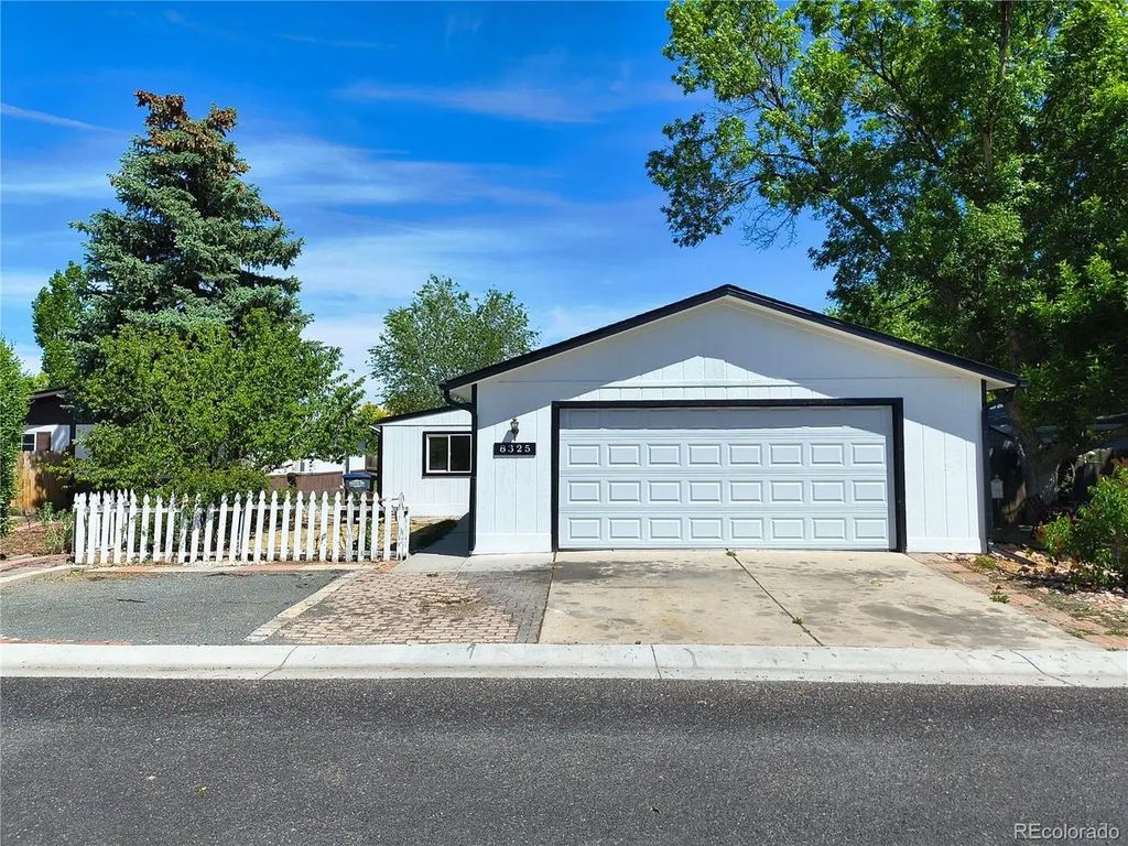 8325 Never Summer Cir, Fort Collins