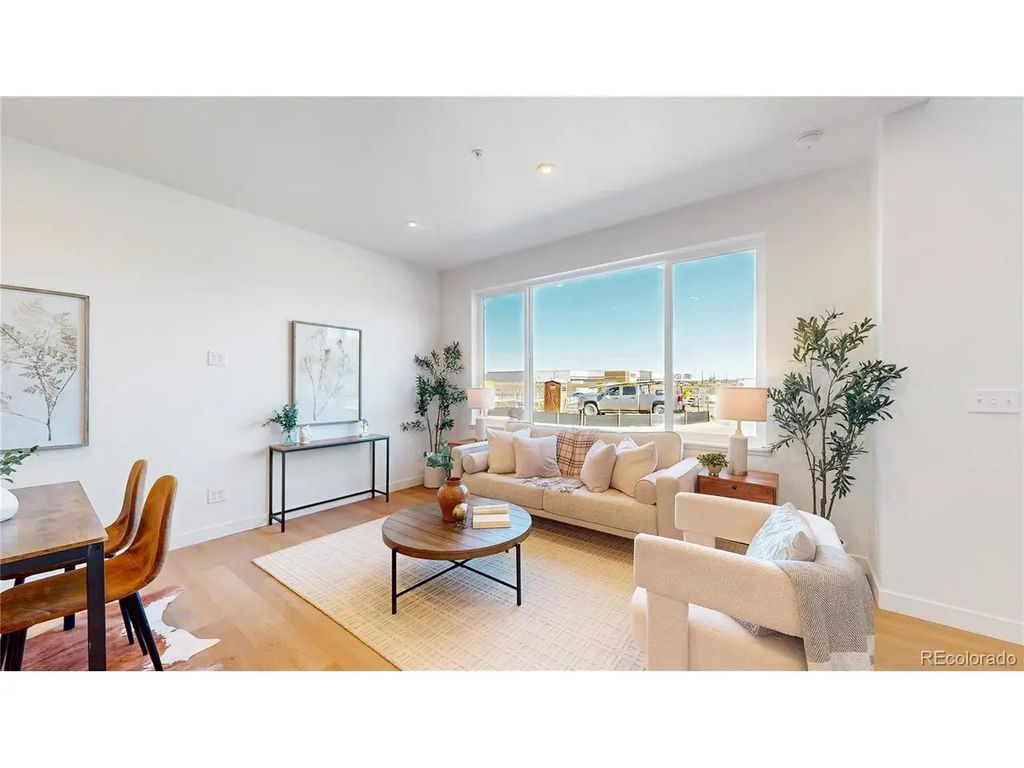 932 Altitude Ct, Longmont